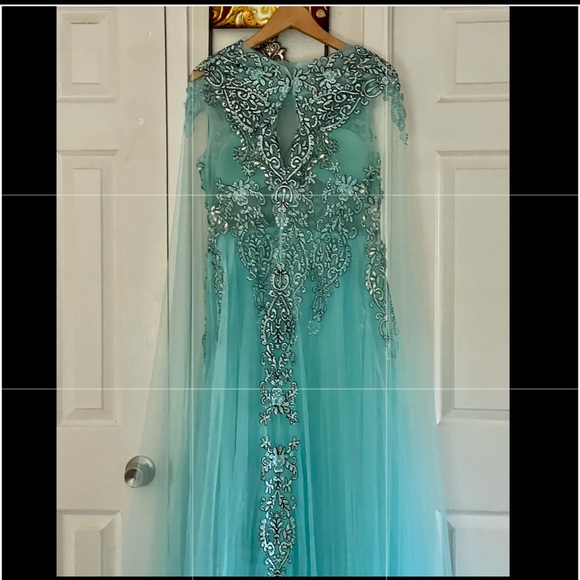 Princess Arabic maxi prom dress - Picture 13 of 16